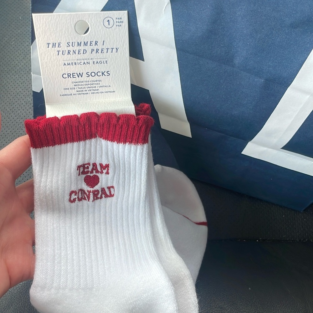 TEAM CONRAD SOCKS American Eagle Outfitters White Socks with Red Trim